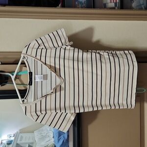 Medium polyester top